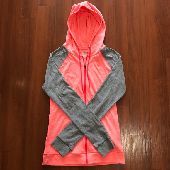 loose zip up hoodie